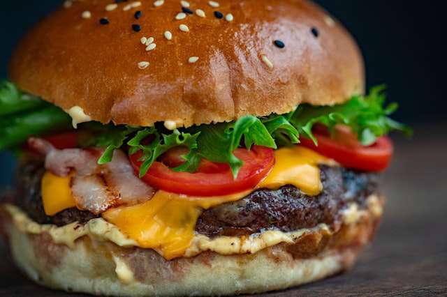 ham-burger-with-vegetables image